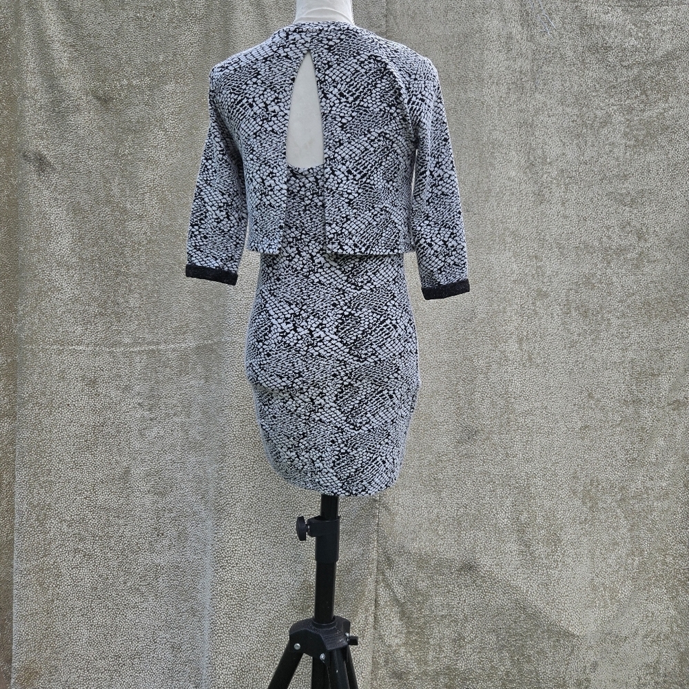 Groggi By Jbc Chic Monochrome Long‎ Sleeve Dress - Picture 5 of 12